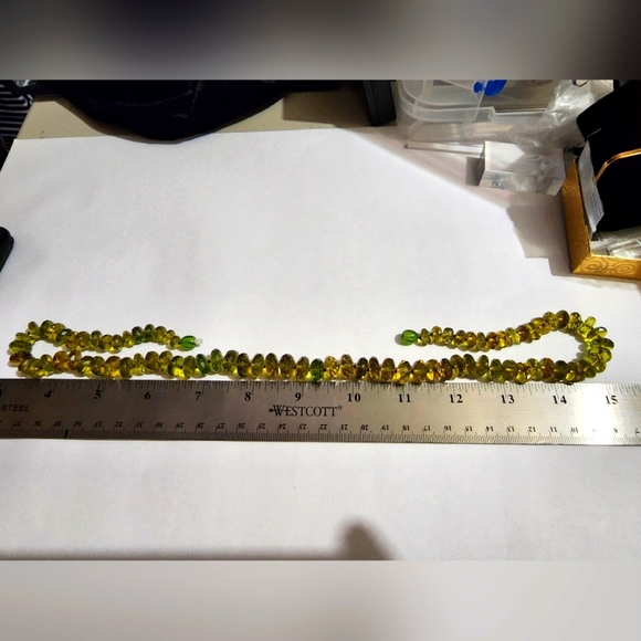 Green Amber Facet Necklace - Picture 6 of 9